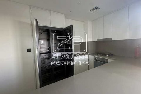 Aljada, Sharjah, BAE’de kiralık daire 2 yatak odası, 120 m&sup2; No 769620 - fotoğraf 9