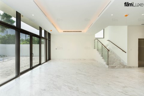 Vila u gradu Dubai, UAE 4 spavaće sobe, 634.7 m2 Br. 774747 - Slika 3