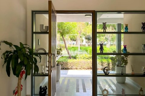 Villa til salg i Mohammed Bin Rashid City, Dubai, UAE 4 soveværelser, 559.09 kvm № 781945 - foto 4
