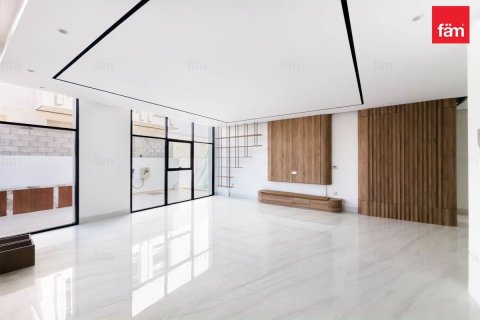Villa til salg i Dubai, UAE 6 soveværelser, 456.3 kvm № 769436 - foto 3