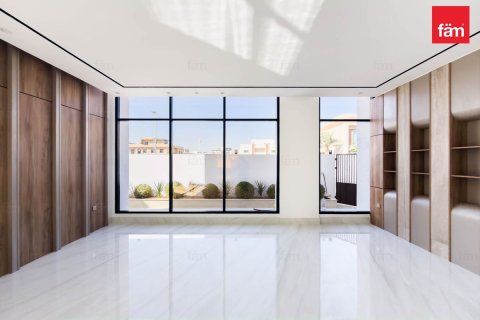 Villa til salg i Dubai, UAE 6 soveværelser, 456.3 kvm № 769436 - foto 5