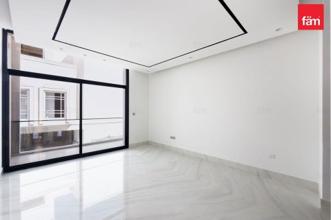 Villa til salg i Dubai, UAE 6 soveværelser, 456.3 kvm № 769436 - foto 12