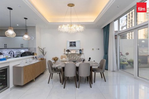 Shtëpi në qytet në Al Furjan, Dubai, Emiratet e Bashkuara Arabe 4 dhoma gjumi, 201.2 m2. № 777687 - Foto 3