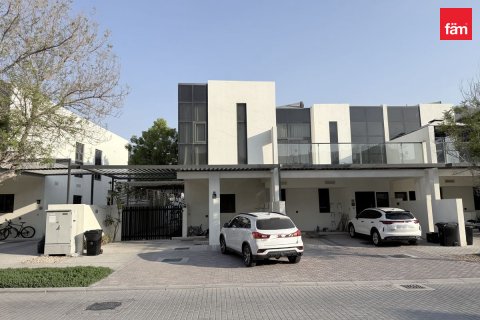 Townhouse sa Dubai, UAE 3 silid-tulugan, 188.8 sq.m. № 769787 - larawan 1