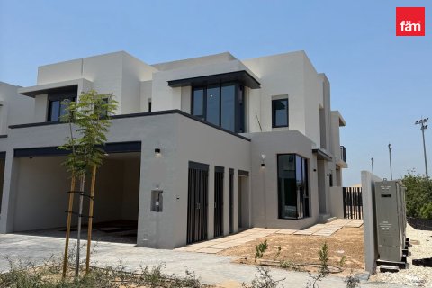 Townhouse de vânzare în Jebel Ali, Dubai, EAU 4 dormitoare, 353.8 mp.  №769405 - poză 11