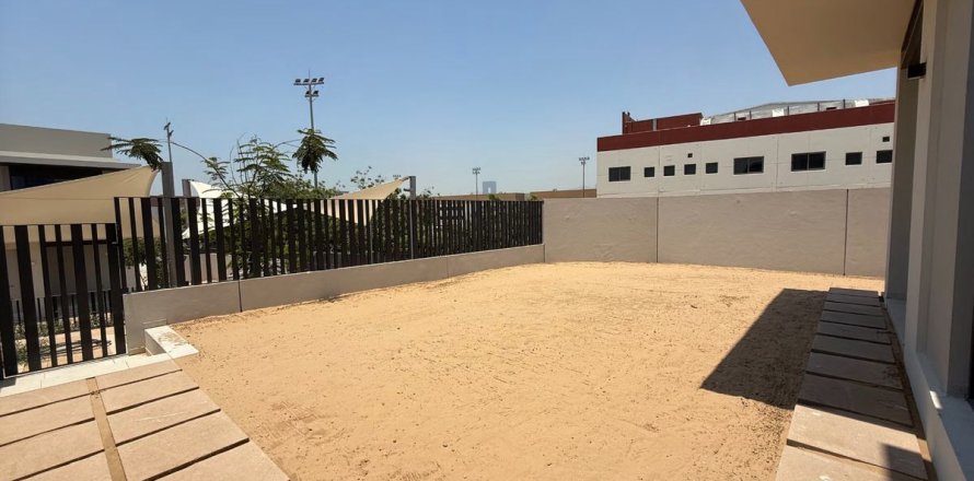 Townhouse în Jebel Ali, Dubai, EAU 4 dormitoare, 353.8 mp.  №769405