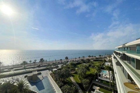Apartment in Dubai, UAE 5 bedrooms, 679 sq.m. № 769464 - photo 2