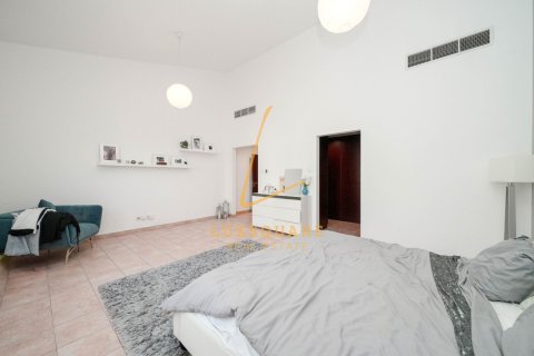 Green Community, Dubai, UAE의 임대용 타운하우스 침실 4개, 375제곱미터 번호 775133 - 사진 14