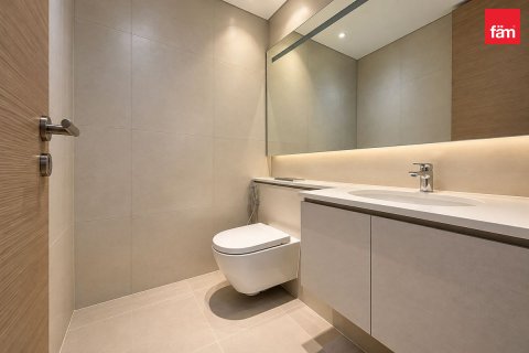 Пәтер Дубай, БАӘ-да 1 жатын бөлме, 75.3 м² № 769850 - фото 8