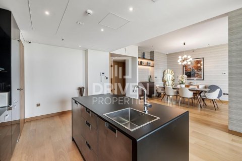 Apartmen di Jumeirah, Dubai, UAE 3 bilik tidur, 244.43 meter persegi № 781178 - foto 6