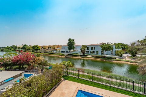Vila u gradu Jumeirah Islands, Dubai, UAE 4 spavaće sobe, 497 m2 Br. 769449 - Slika 2