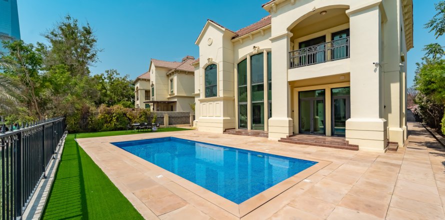 Vila u gradu Jumeirah Islands, Dubai, UAE 4 spavaće sobe, 497 m2 Br. 769449