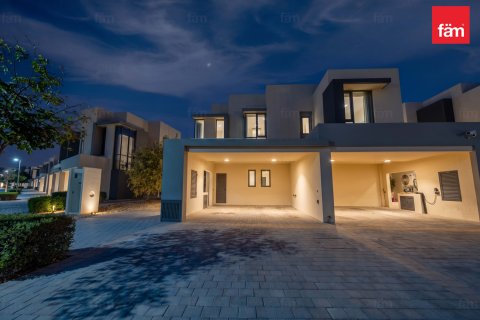 Dubai Hills Estate, UAE의 타운하우스 침실 4개, 284제곱미터 번호 769885