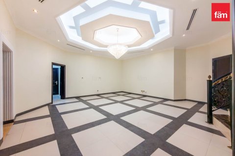Villa in Al Barsha, Dubai, UAE 5 bedrooms, 1393.5 sq.m. № 774652 - photo 14