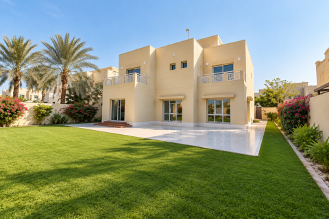 Müüa villa asukohaga Dubai, AÜE: 5 magamistoaga, 550 m² Nr 780594 - pilt 2