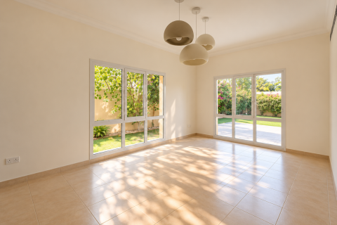 Müüa villa asukohaga Dubai, AÜE: 5 magamistoaga, 550 m² Nr 780594 - pilt 5