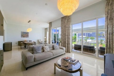 Vila u Dubai, UAE 5 spavaćih soba, 327 m2 Br. 769518 - fotografija 6