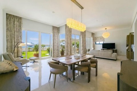 Vila u Dubai, UAE 5 spavaćih soba, 327 m2 Br. 769518 - fotografija 3