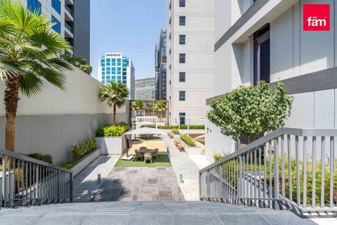 Apartment til salg i Business Bay, Dubai, UAE 2 soveværelser, 102.7 kvm № 769374 - foto 5