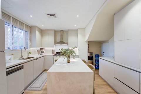 Таунхаус Jumeirah Islands, Дубай, БАӘ-да 4 жатын бөлмелер, 312 м² № 769480 - фото 9