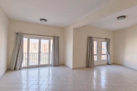Apartment til salg i Discovery Gardens, Dubai, UAE 2 soveværelser, 147 kvm № 769557 - foto 4