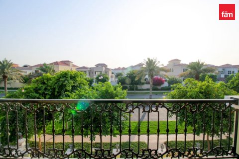 Dubai, UAE의 임대용 빌라 침실 5개, 555제곱미터 번호 769707 - 사진 7