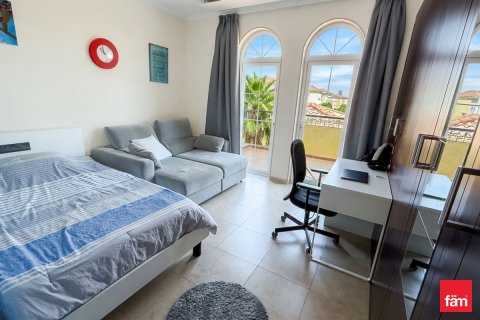 Villa in Dubai, UAE 3 bedrooms, 677.7 sq.m. № 718491 - photo 8