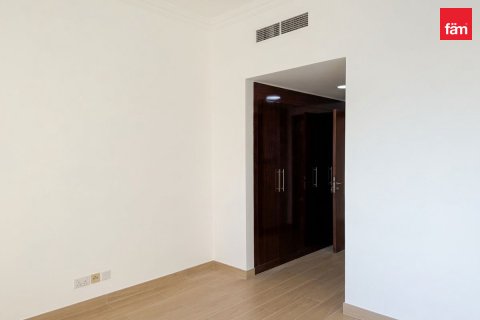 Dubai, UAE의 임대용 아파트 침실 3개, 216.7제곱미터 번호 769829 - 사진 8