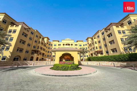 Dubai, UAE의 임대용 아파트 침실 3개, 216.7제곱미터 번호 769829 - 사진 18