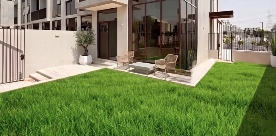 Townhouse in Mudon, Dubai, UAE 4 bedrooms, 280 sq.m. № 769448