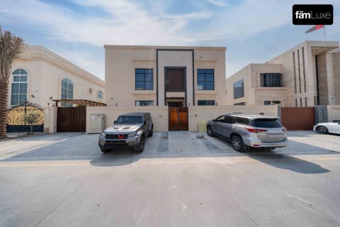Vila di Dubai, UEA 6 kamar tidur, 464.8 m2 nomor 783174