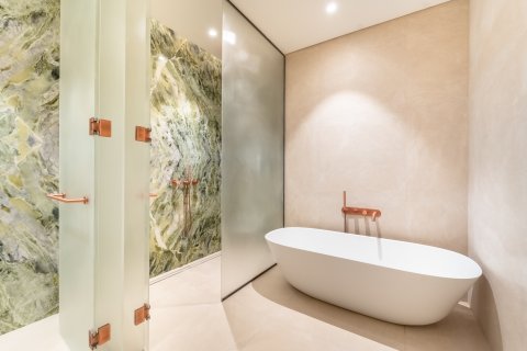 Appartement te koop in Palm Jumeirah, Dubai, VAE 2 slaapkamers, 198 vr.m., nr 769451 - foto 14