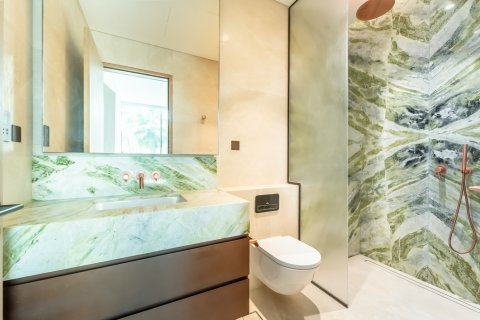 Appartement te koop in Palm Jumeirah, Dubai, VAE 2 slaapkamers, 198 vr.m., nr 769451 - foto 17