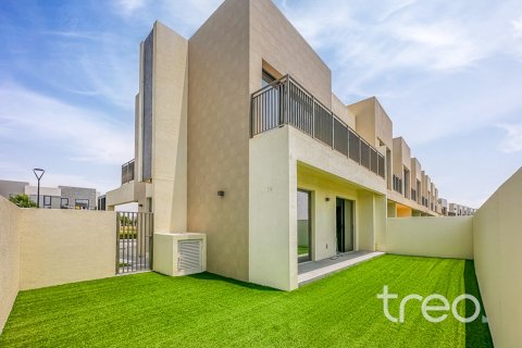 Ridamaja asukohaga Dubai South (Dubai World Central), Dubai, AÜE: 4 magamistoaga, 237.18 m² Nr 775781