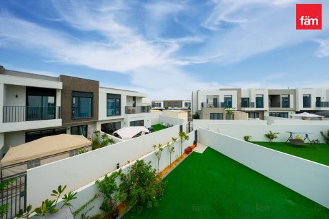 Villa en venta en Dubai, EAU 4 dormitorios, 328.5 m2 № 769879 - foto 5