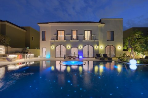 Villa zum Verkauf in Dubai Sports City, Dubai, VAE 5 Schlafzimmer, 634.99 m2 Nr. 782746 - Foto 2