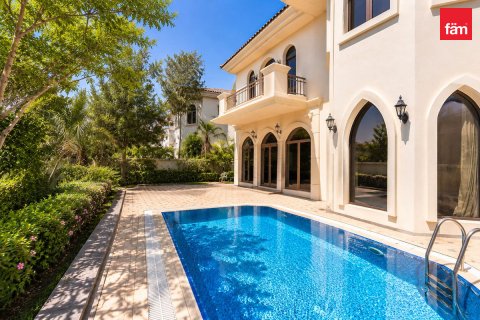 Villa itt: Palm Jumeirah, Dubai, EAE, 4 hálószoba, 622.3 m², azonosító: 722477