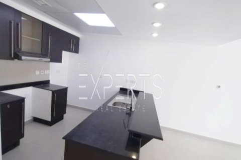 Vilë në Al Reef, Abu Dhabi, Emiratet e Bashkuara Arabe 3 dhoma gjumi, 174.1 m2. № 780250 - Foto 5