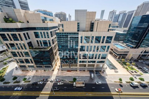 Apartament na sprzedaż w Business Bay, Dubai, ZEA 1 pokój, 42.46 mkw., nr 781343 - zdjęcie 3