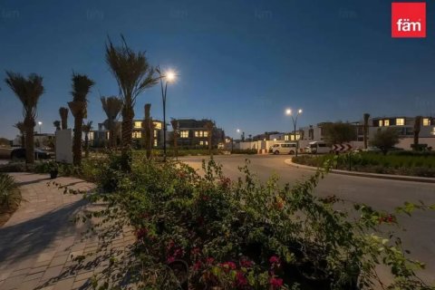 Adosado en venta en Dubai, EAU 3 dormitorios, 310.1 m2 № 769878 - foto 6