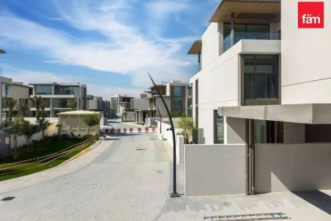 Adosado en venta en Dubai, EAU 3 dormitorios, 310.1 m2 № 769878 - foto 5