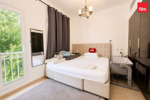 Villa para arrendamento em Dubai, EAU 3 quartos, 172.5 m2 № 772381 - foto 8