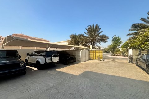 וילה ב Al Quoz, Dubai, איחוד האמירויות 4 חדרי שינה, 464.52 מ