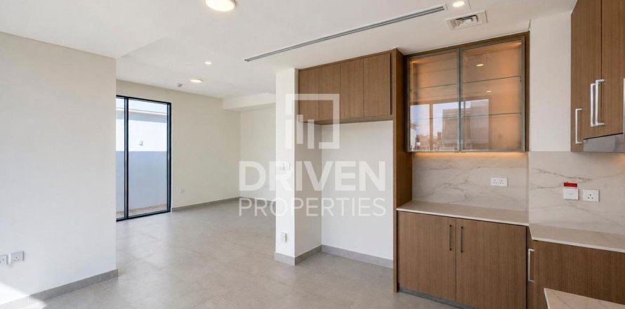 Városi lakóépület itt: The Valley, Dubai, EAE, 4 hálószoba, 231.05 m², azonosító: 770997