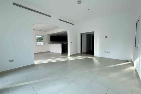 Villa Jumeirah Village Triangle, Dubaijā, AAE 2 istabas, 250 m2 Nr. 780622 - attēls 6