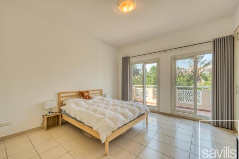 Üürile anda villa asukohaga Meadows, Dubai, AÜE: 5 magamistoaga, 551.66 m² Nr 772740 - pilt 19