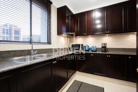 Huoneisto Downtown Dubai (Downtown Burj Dubai), Arabiemiraatit 2 makuuhuonetta, 171.78 m2 № 770677 - kuva 9