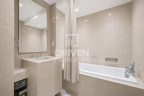 Huoneisto Downtown Dubai (Downtown Burj Dubai), Arabiemiraatit 2 makuuhuonetta, 171.78 m2 № 770677 - kuva 13