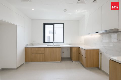 Casa urbana para arrendamento em Jebel Ali, Dubai, EAU 4 quartos, 356.9 m2 № 718202 - foto 6