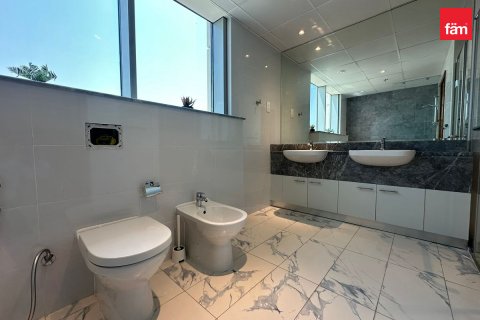 Apartment in Business Bay, Dubai, UAE 3 bedrooms, 181.5 sq.m. № 772558 - photo 13